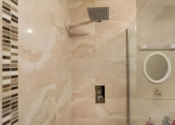 Modern 2 Bedroom Apartment In Central Dublin